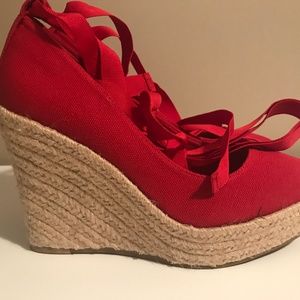 Gianni Bini Red Platform Espadrilles 8.5M